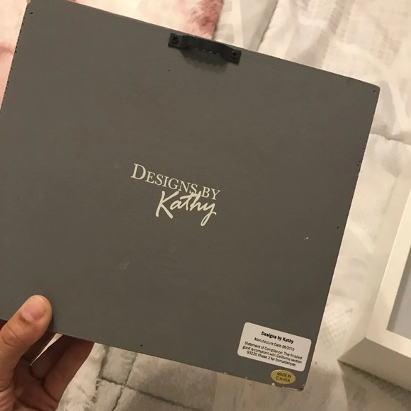 Frames/shelf - Picture 3 of 3